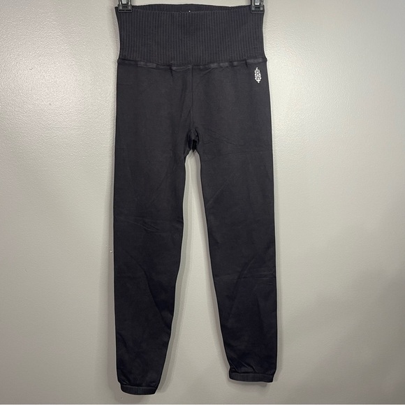 FP Movement by Free People Pants - FP Free People Movement Charcoal Leggings M/L